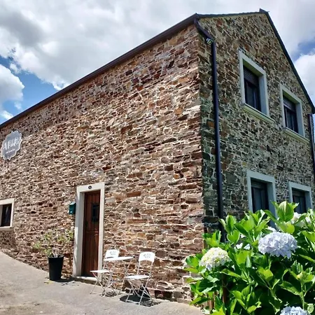 A Palleira Apartment *